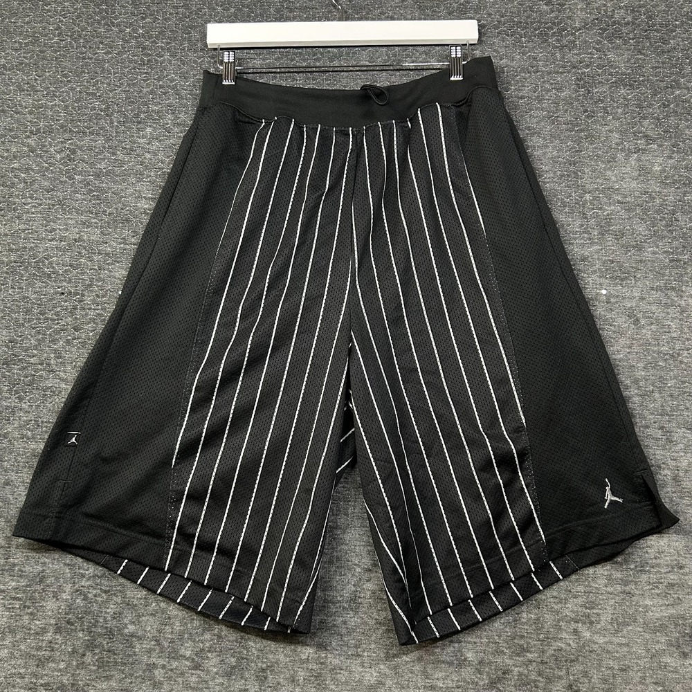 Jordan Basketball Shorts Men's Black White Pinstripe Mesh Athletic Sports - XL